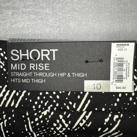 NWT Apt. 9 Women's Black and White Geometric Shorts - Picture 5 of 5
